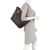 Louis Vuitton Neverfull MM Monogram Mannequin