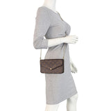 Louis Vuitton Pochette Felicie Monogram  Mannequin