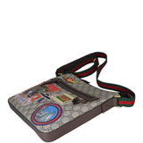 Gucci Soft GG Supreme Courrier Messenger Corner Distance