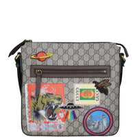 Gucci Soft GG Supreme Courrier Messenger Front