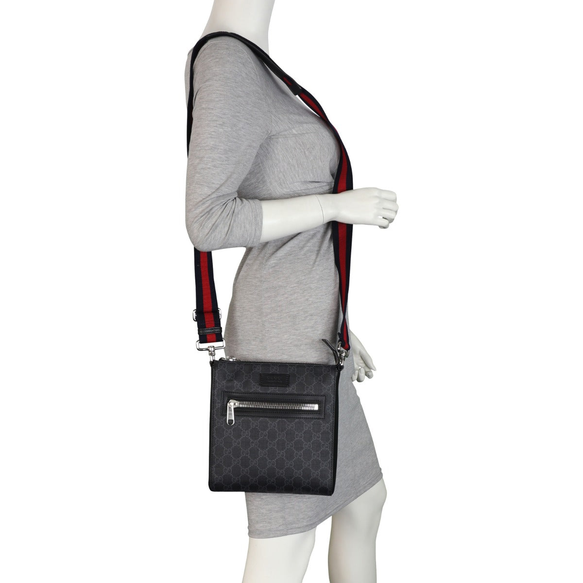 Gucci GG Supreme Messenger Bag Mannequin