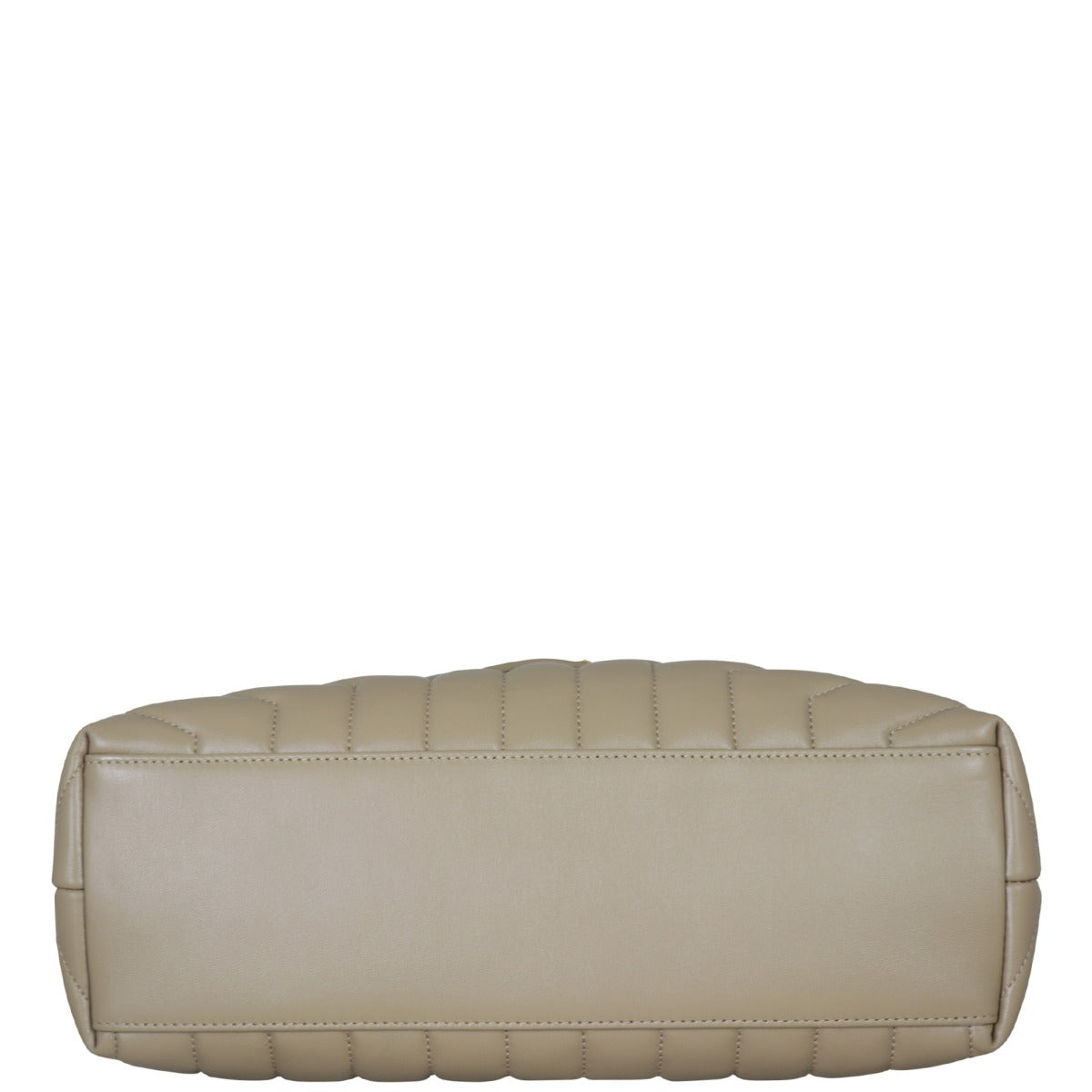 Saint Laurent Loulou Medium Base