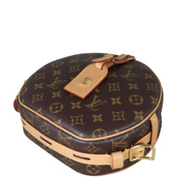 Louis Vuitton Boite Chapeau Souple Monogram Corner Distance
