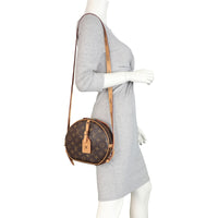 Louis Vuitton Boite Chapeau Souple Monogram Mannequin