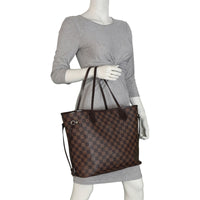 Louis Vuitton Neverfull MM Damier Ebene Mannequin