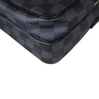 Louis Vuitton Rem Damier Graphite Corner Close Up