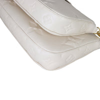 Louis Vuitton Multi Pochette Accessoires Monogram Empreinte Corner Close Up