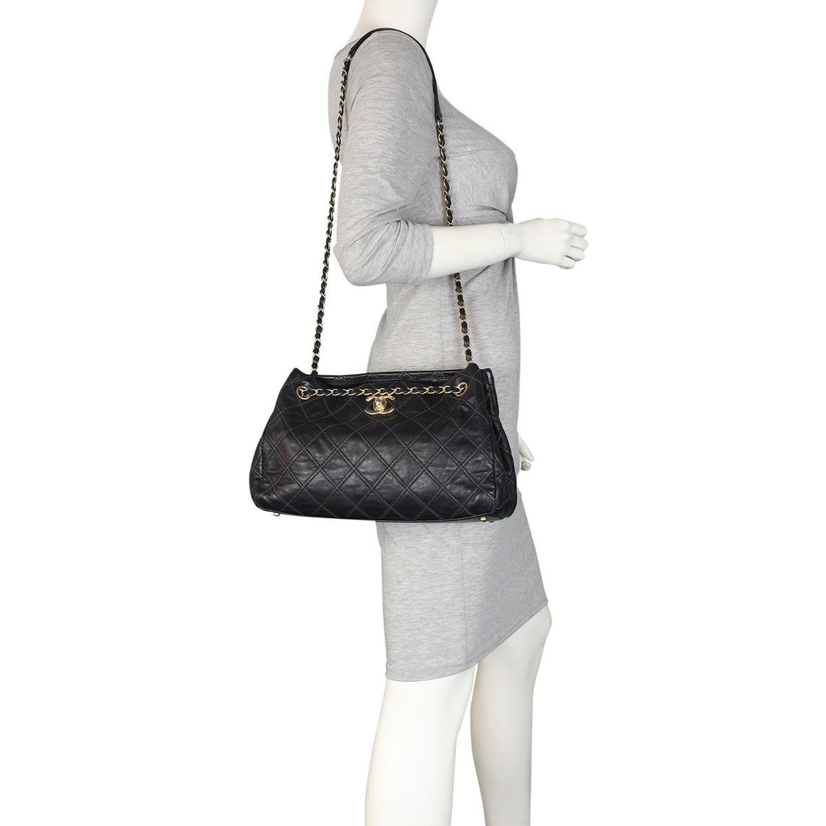 Chanel Perfect Edge Quilted Tote Mannequin