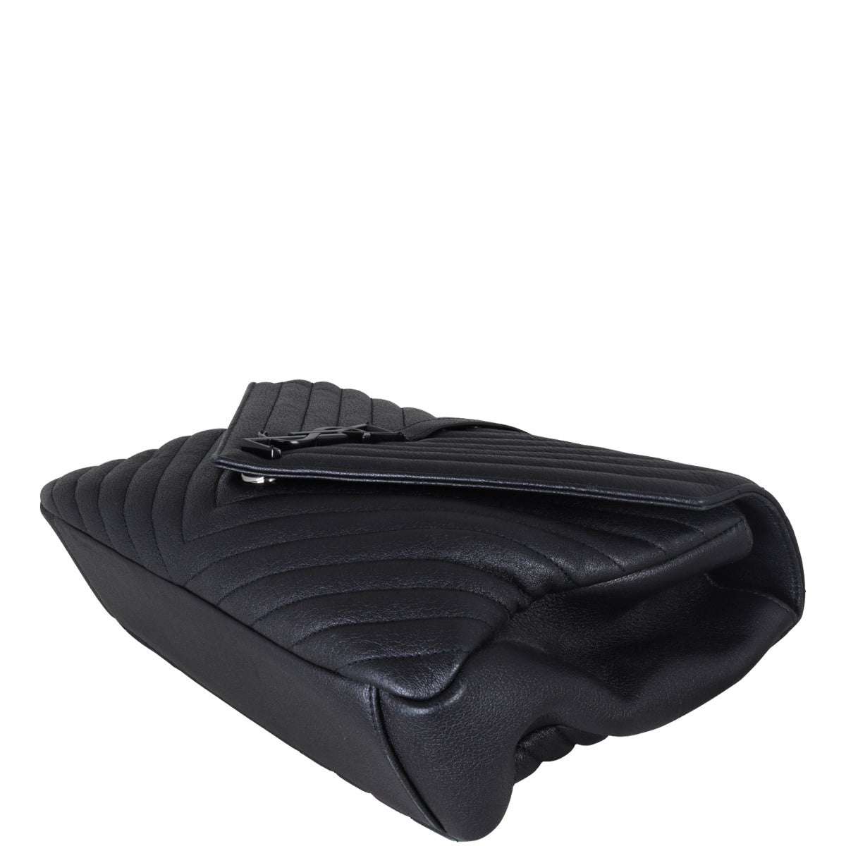 Saint Laurent College Large Corner Distance