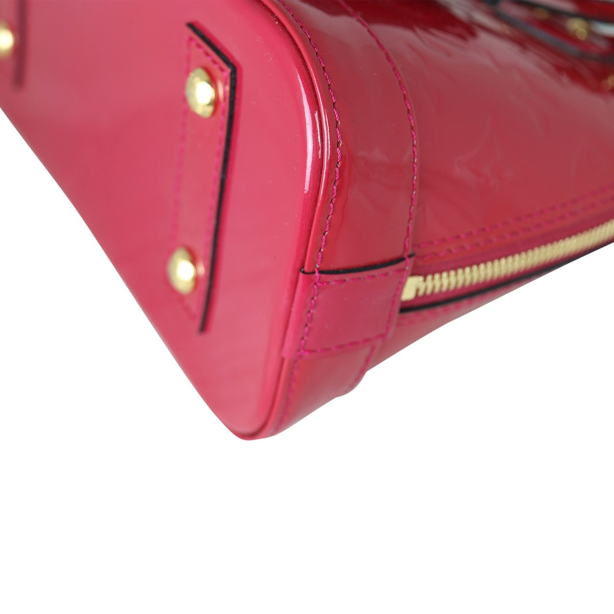 Louis Vuitton Alma BB Monogram Vernis Corner Close Up