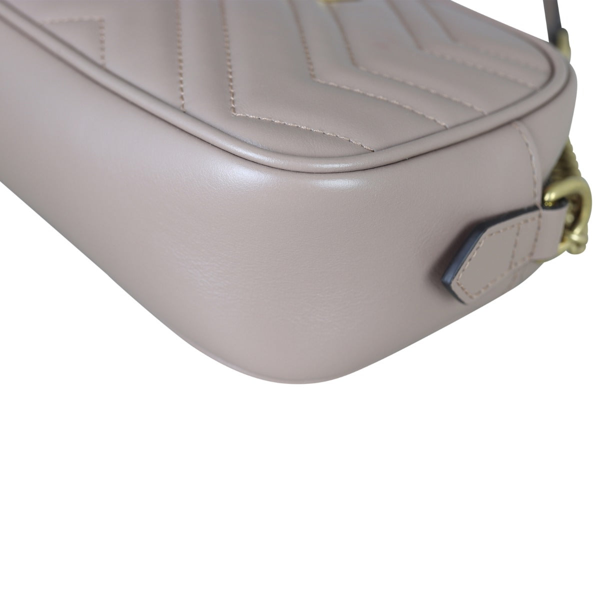 Gucci GG Marmont Mini Camera Bag Corner Close Up