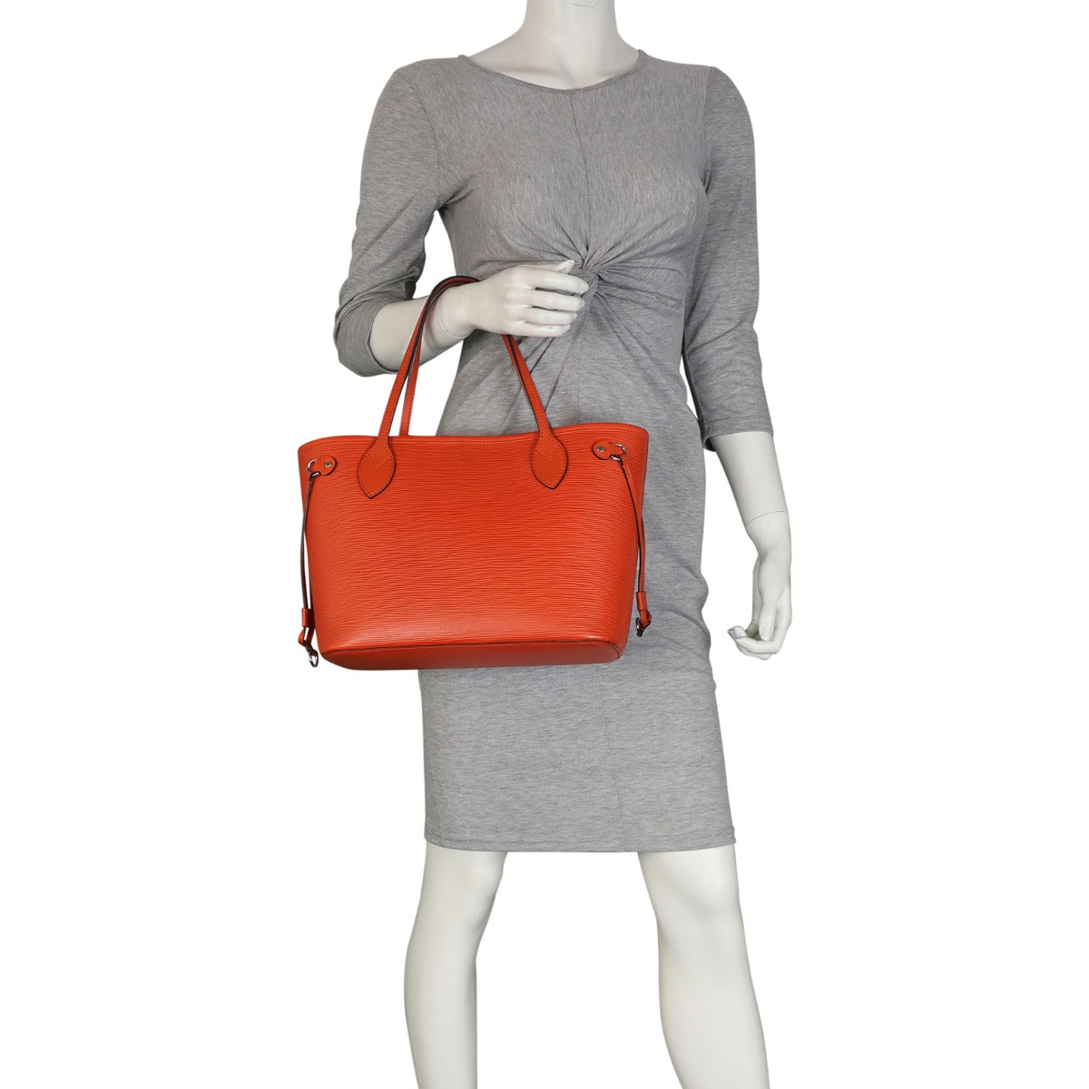 Louis Vuitton Neverfull MM Epi Mannequin