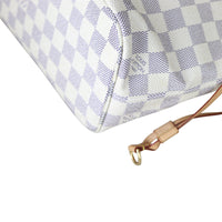 Louis Vuitton Neverfull PM Damier Azur Corner Close Up