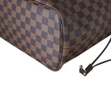 Louis Vuitton Neverfull MM Damier Ebene Corner Close Up