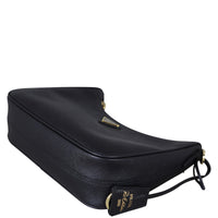 Prada Re-edition 2005 Saffiano Shoulder Bag Corner Distance