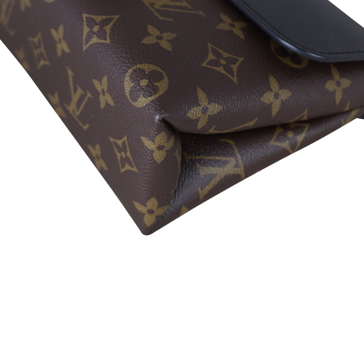 Louis Vuitton Locky BB Monogram Corner Close Up