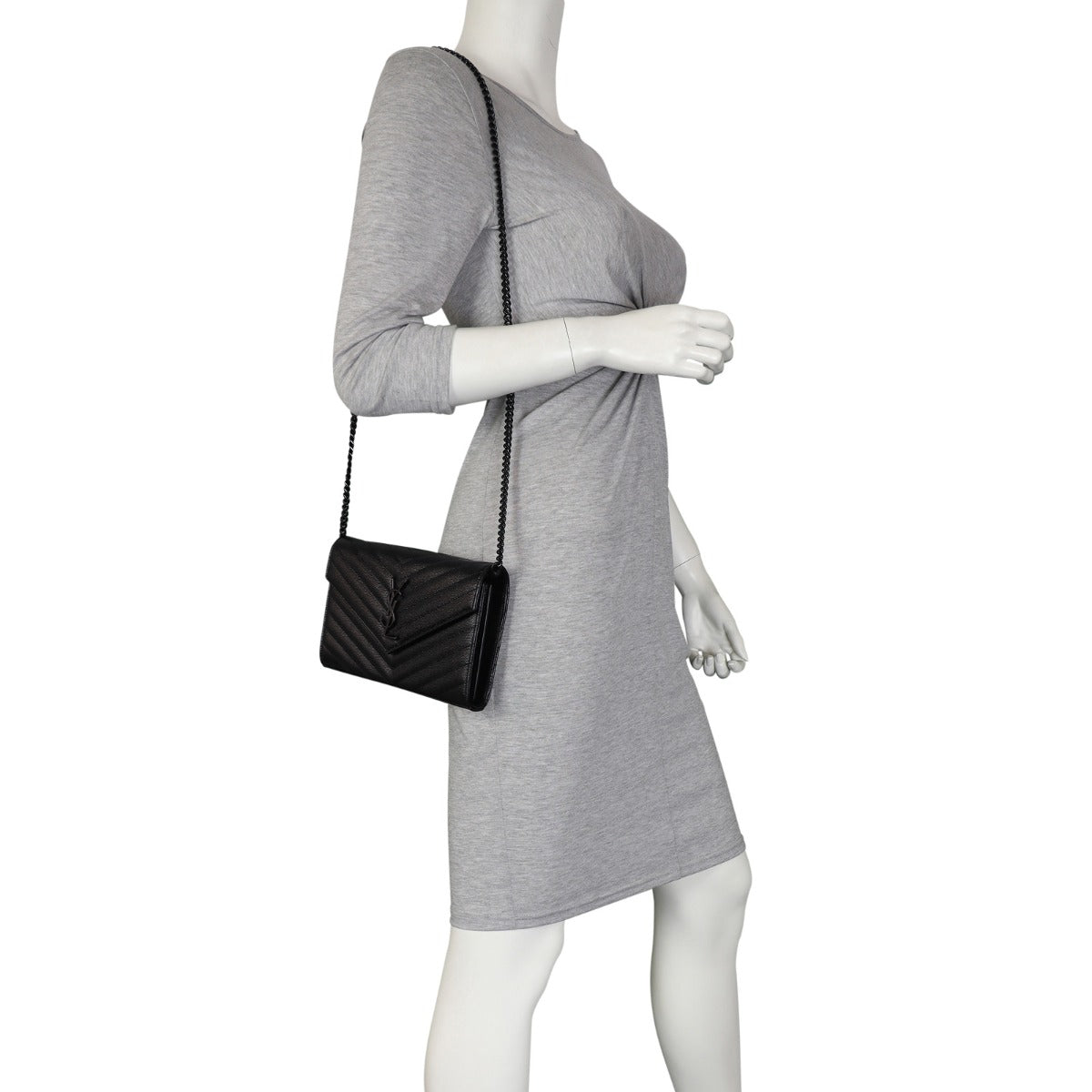 Saint Laurent Cassandre Chain Wallet Manneuqin