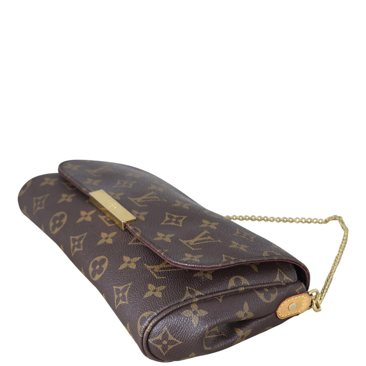 Louis Vuitton Favorite MM Monogram Corner Distance