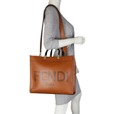 Fendi Sunshine Shopper Medium Mannequin