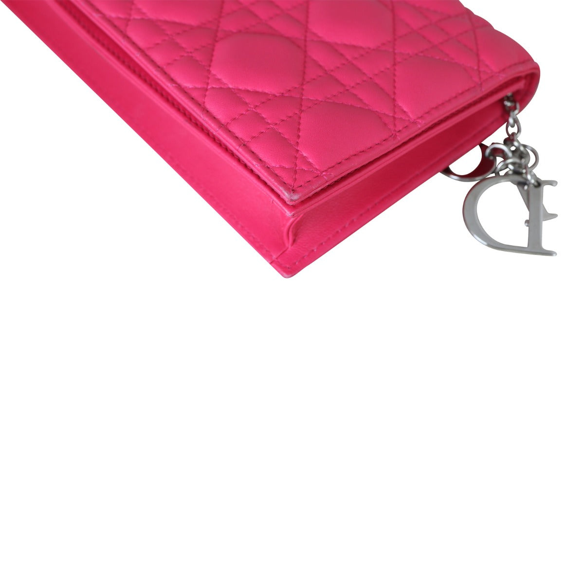 Dior Lady Dior Clutch on Chain Corner Close up