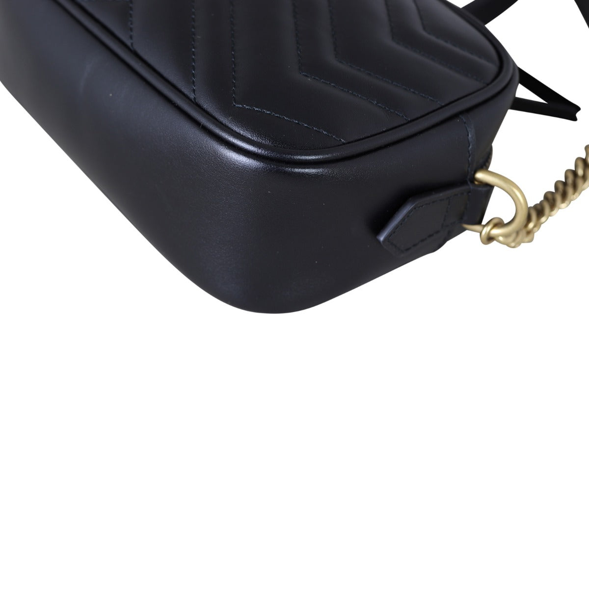 Gucci GG Marmont Mini Camera Bag Corner Close up