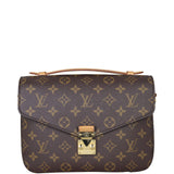 Louis Vuitton Pochette Metis Monogram Front