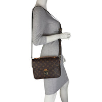 Louis Vuitton Pochette Metis Monogram Mannequin