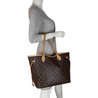 Louis Vuitton Neverfull MM Monogram Mannequin