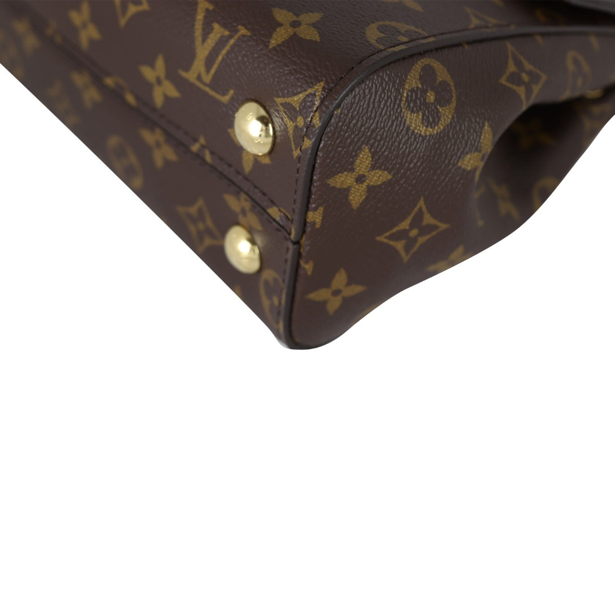 Louis Vuitton Cluny BB Monogram Corner Close Up