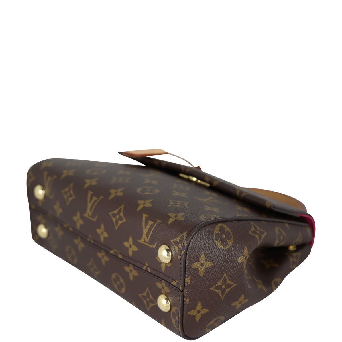 Louis Vuitton Cluny BB Monogram Corner Distance