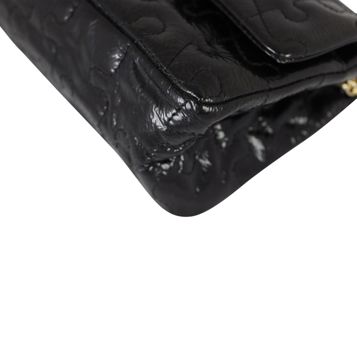 Chanel 2.55 Reissue 225 Puzzle Flap Bag Patent Corner Close Up