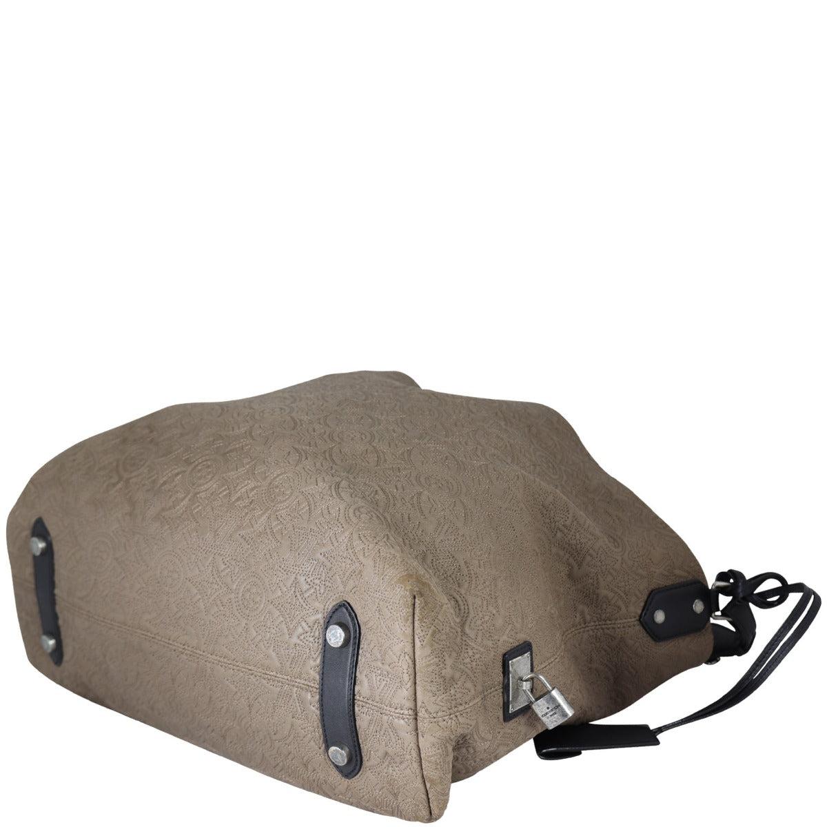 Louis Vuitton Fumee Hobo GM Monogram Antheia Corner Distance