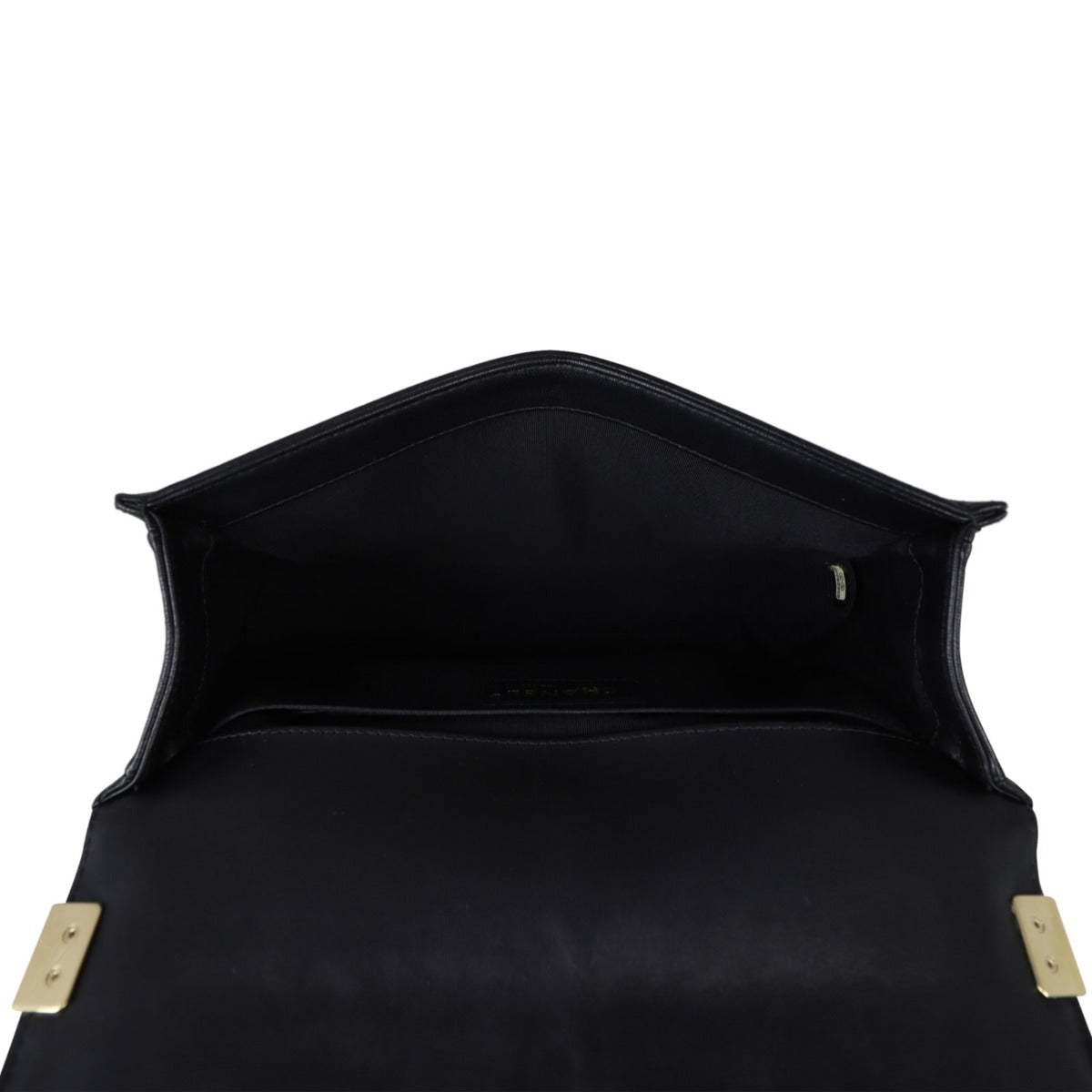 Chanel Boy Old Medium Interior
