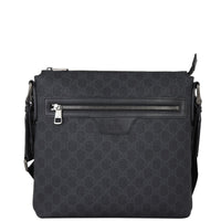 Gucci GG Supreme Messenger Bag Front
