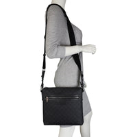 Gucci GG Supreme Messenger Bag Mannequin