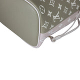 Louis Vuitton Neverfull MM Monogram Spring in the City Corner Close Up