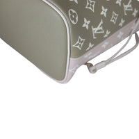 Louis Vuitton Neverfull MM Monogram Spring in the City Corner Close Up