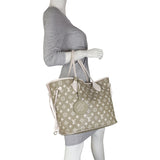 Louis Vuitton Neverfull MM Monogram Spring in the City Mannequin