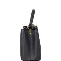 Louis Vuitton Capucines MM