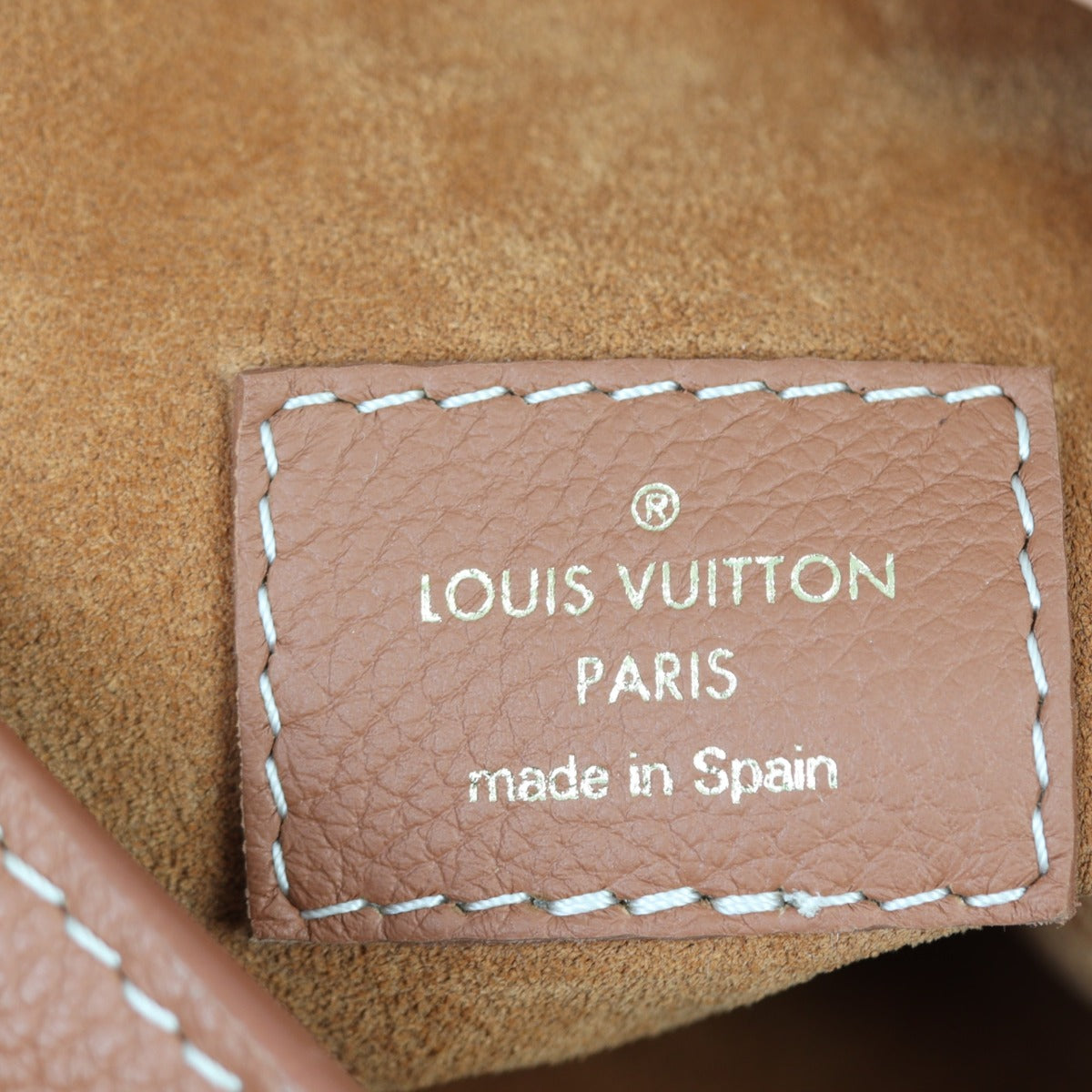 Louis Vuitton Low Key Hobo MM