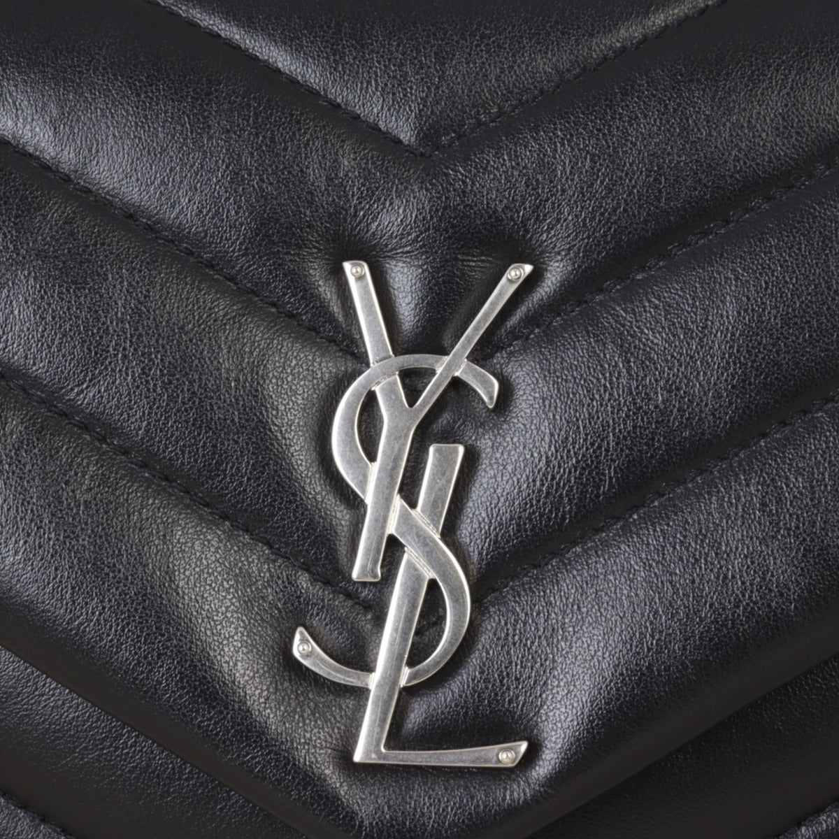 Saint Laurent Loulou Small