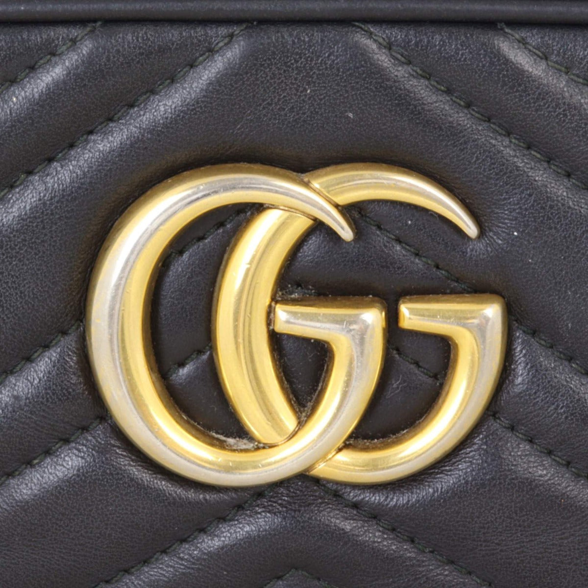 Gucci GG Marmont Small Camera Bag