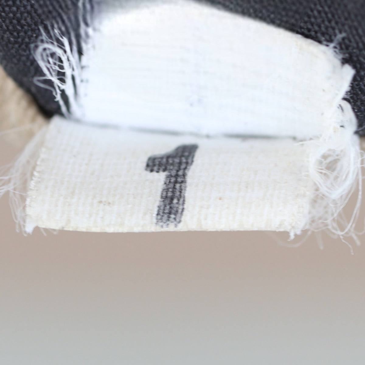 Prada Re-edition 2005 Saffiano Shoulder Bag