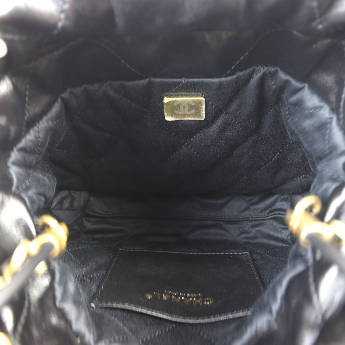Chanel 22 Hobo Mini