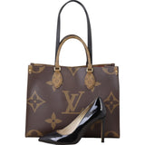 Louis Vuitton OnTheGo MM Monogram Giant Reverse