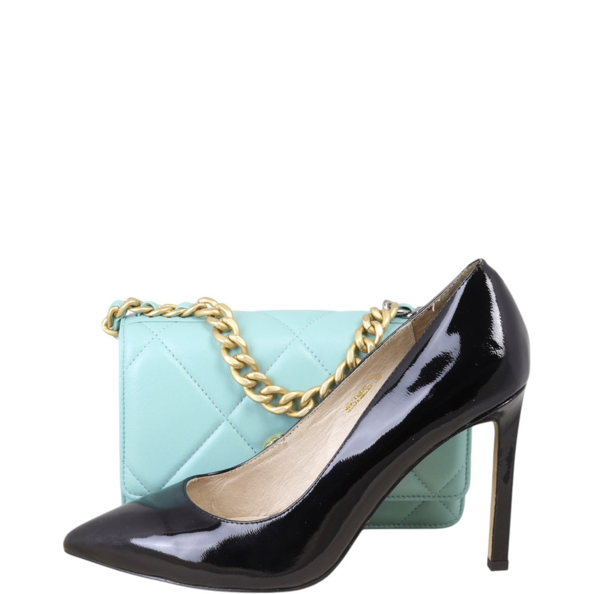 Chanel 19 Wallet On Chain