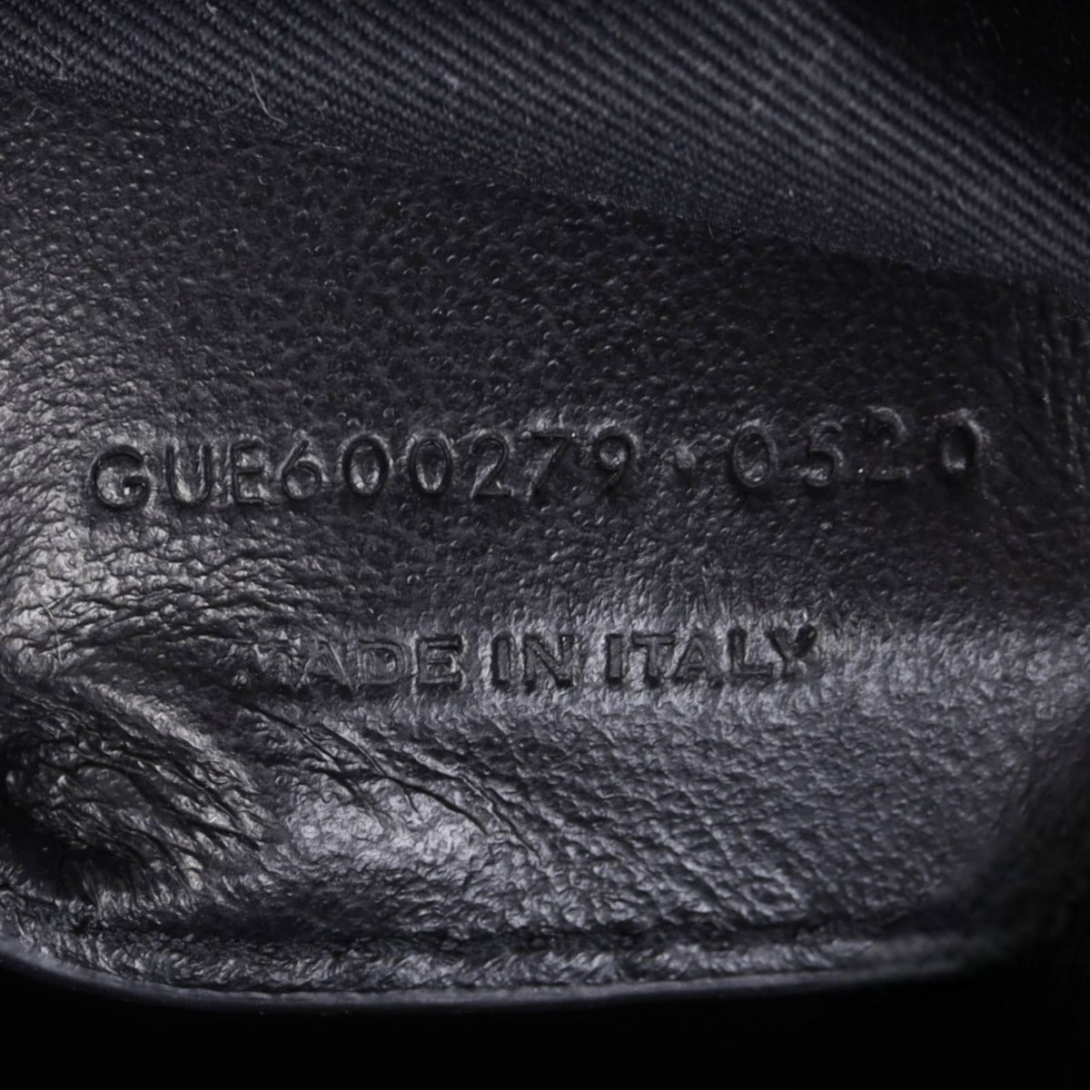 Saint Laurent College Medium