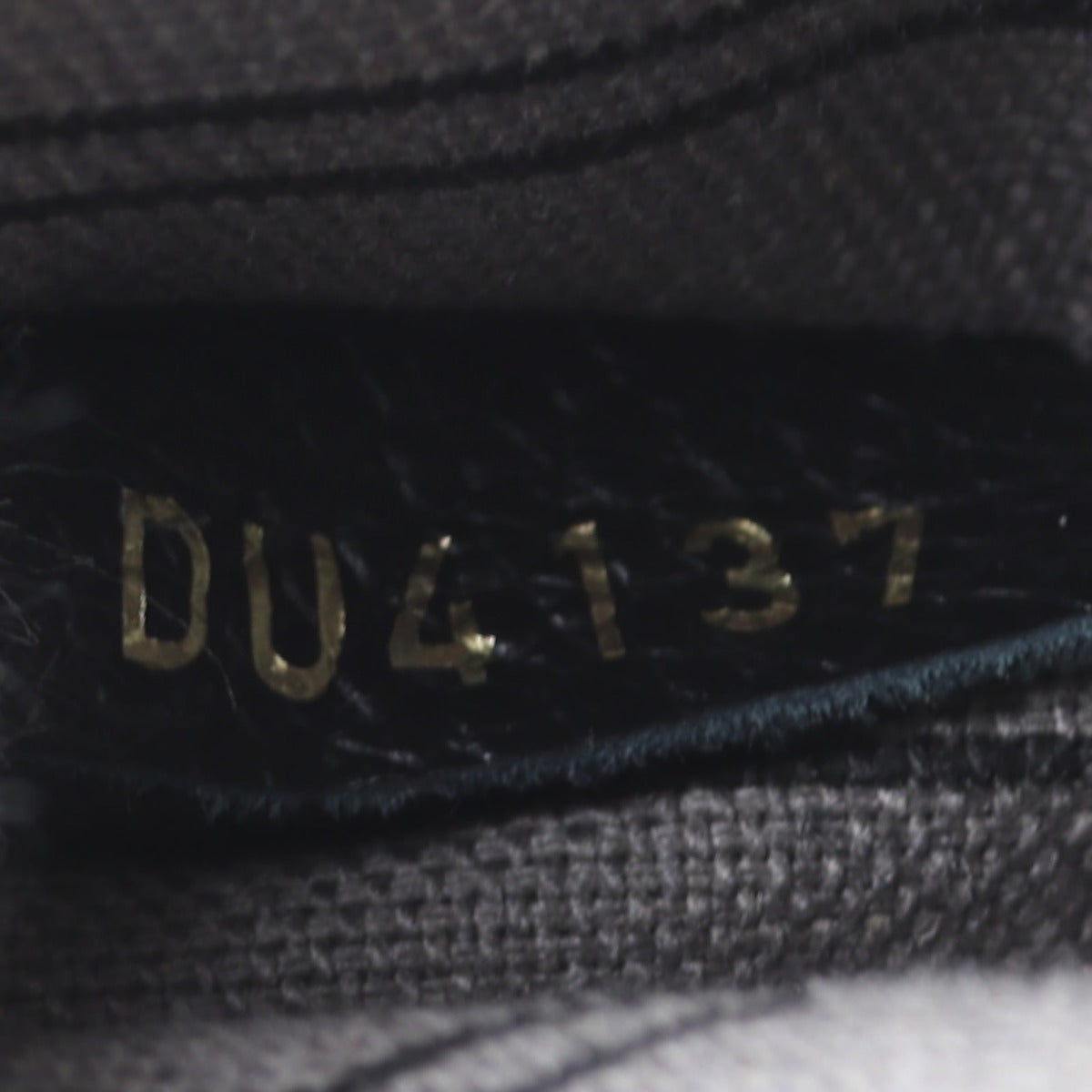 Louis Vuitton Pochette Metis Monogram Empreinte