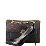 Louis Vuitton Victoire Monogram