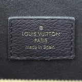 Louis Vuitton Victoire Monogram